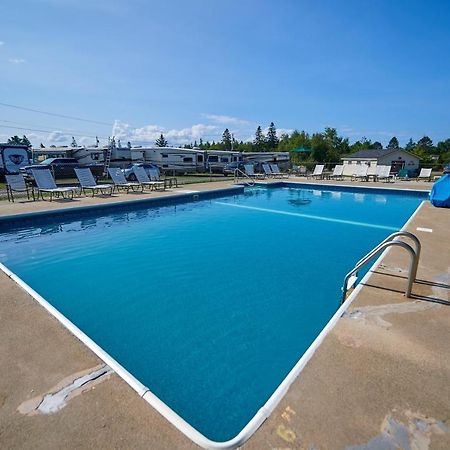 Narrows Too Camping Resort Loft Cottage 12 Trenton Exterior foto